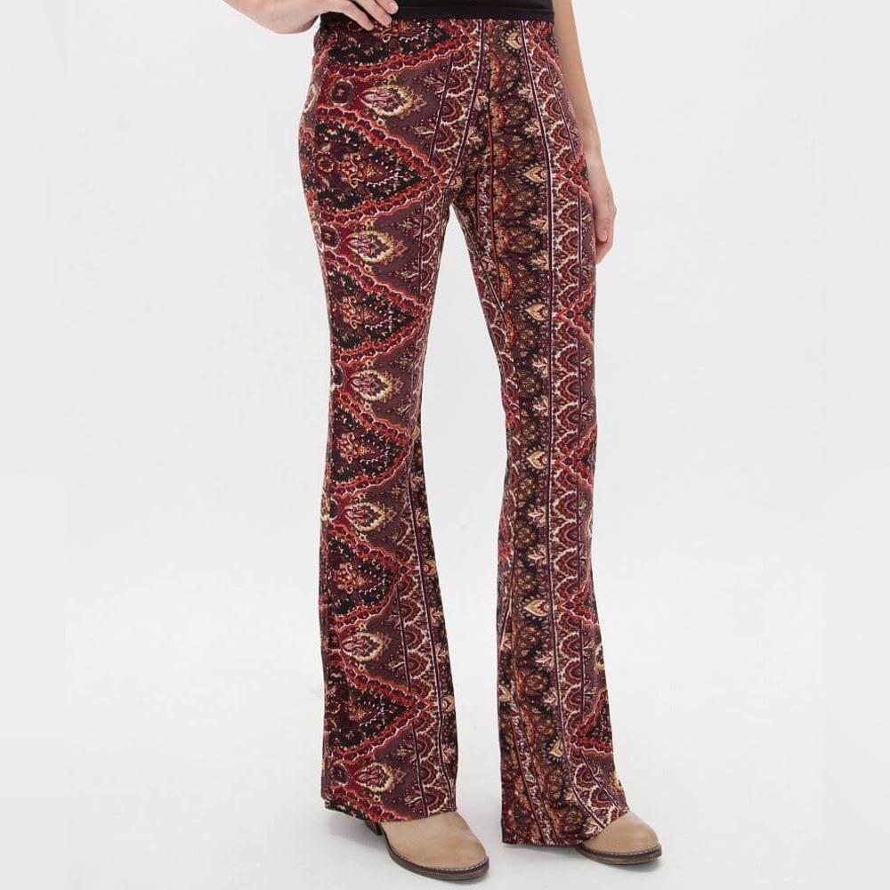 Billabong flared pants